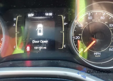 2015 Jeep Cherokee Latitude z USA, uszkodzony, nr VIN 1C4PJLCB7FW712179